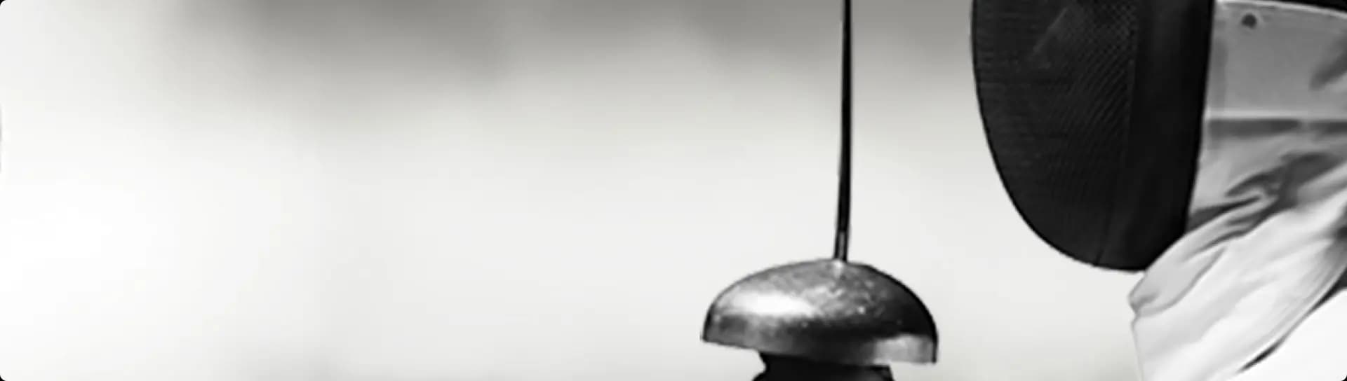 Advocaat met beschermend schermmasker – symbool voor veilig juridisch dossierbeheer met AI via The Law Firm.